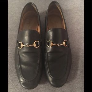 Authentic Gucci Loafers in black leather.